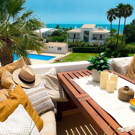 Beach Villa With Ocean View And Rooftop Cinema Guia  Esterno foto