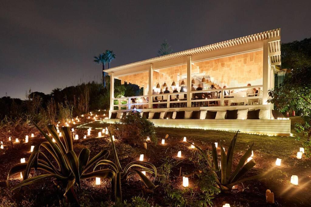 Beach Villa With Ocean View And Rooftop Cinema Guia  Esterno foto
