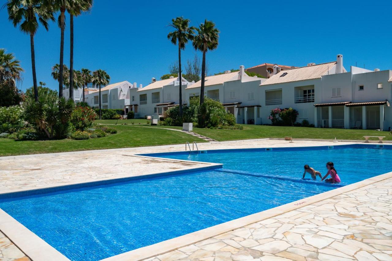 Beach Villa With Ocean View And Rooftop Cinema Guia  Esterno foto